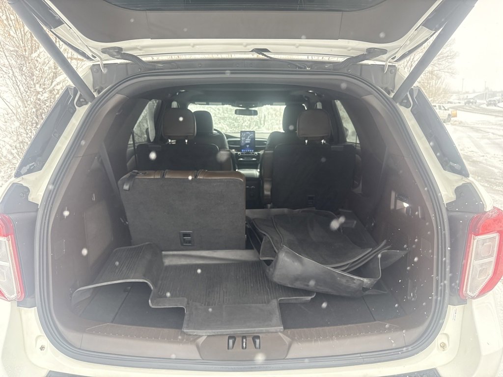Certified 2021 Ford Explorer King Ranch w/ Premium Technology Package image 9