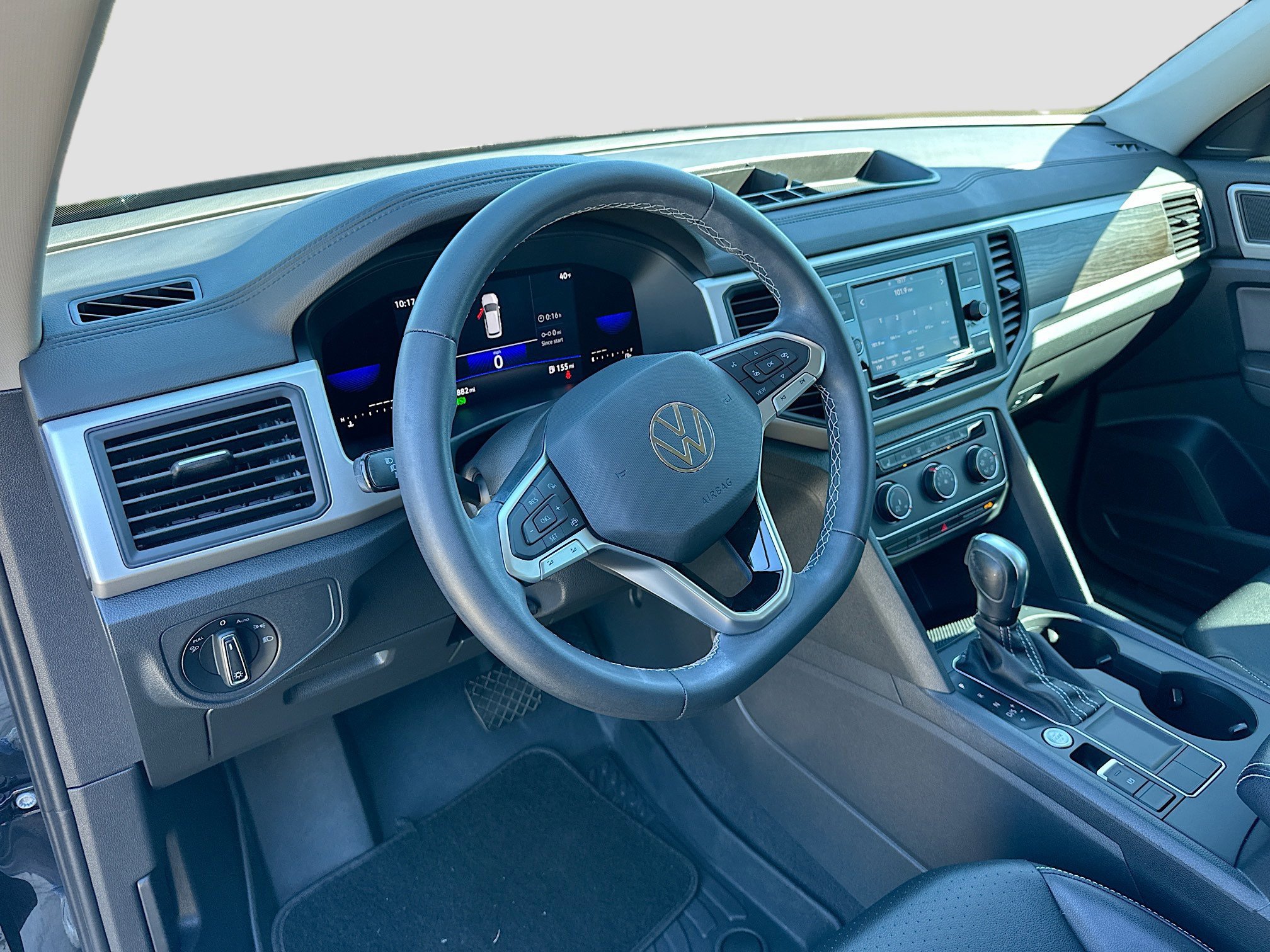 Used 2023 Volkswagen Atlas SE image 9