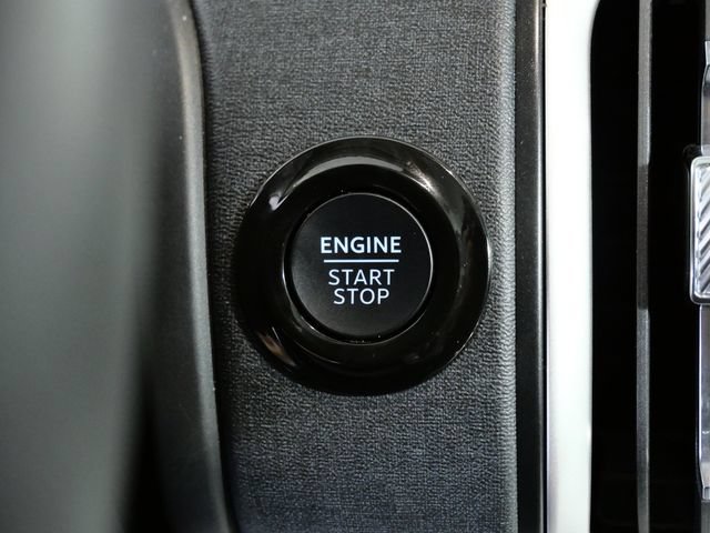 Certified 2025 Ford Expedition Active AWD/4WD image 26