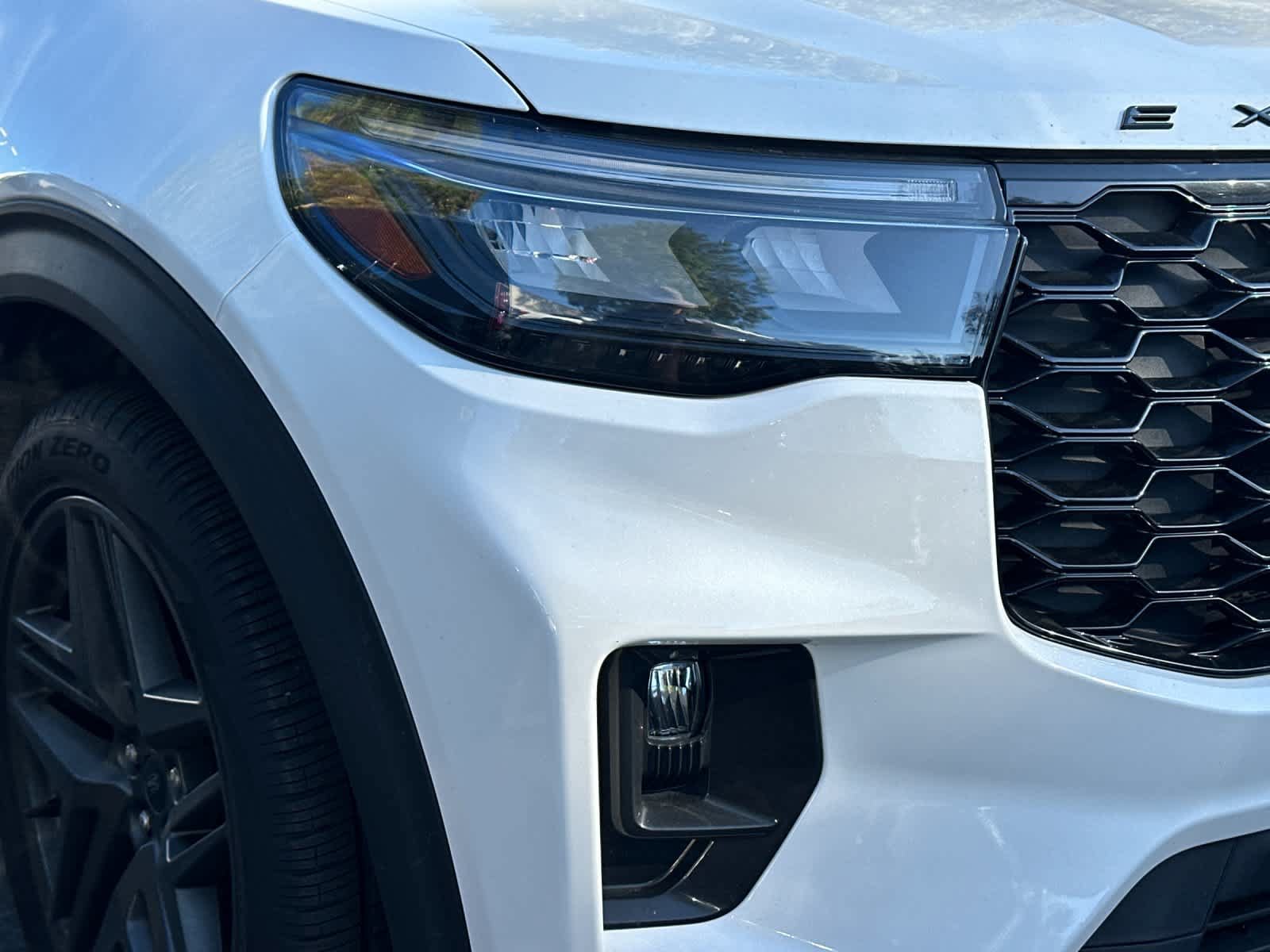 Certified 2025 Ford Explorer ST w/ Sun And Sound Package AWD/4WD image 9