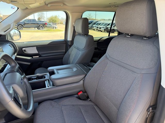 Certified 2025 Ford Expedition Active image 12