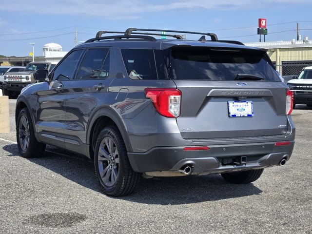 Certified 2022 Ford Explorer XLT w/ Equipment Group 202A AWD/4WD image 5