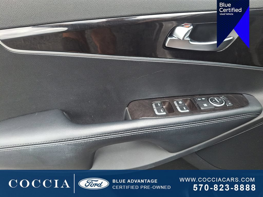 Used 2017 Kia Sorento AWD w/ LX Convenience Package image 13