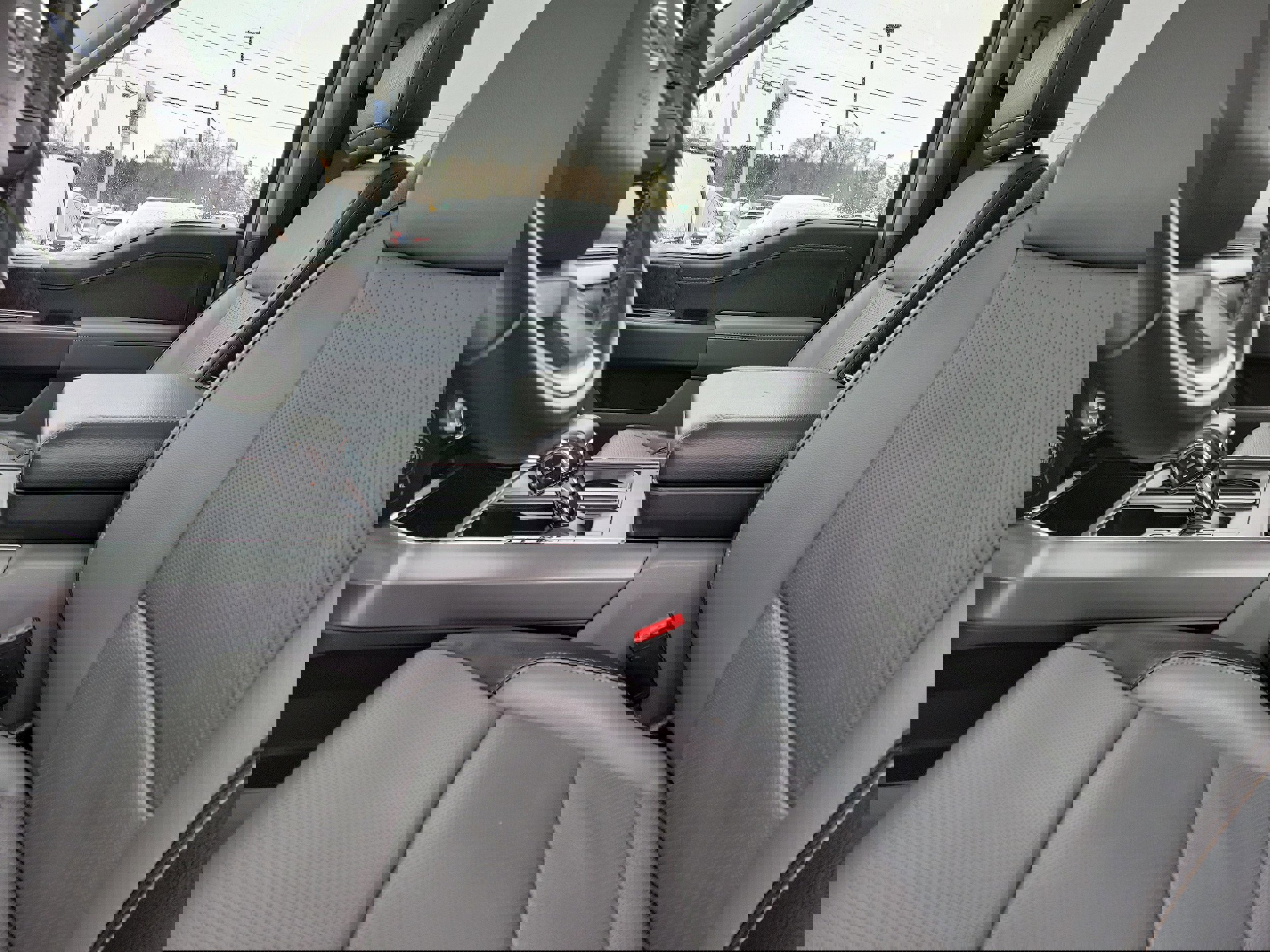 Certified 2021 Ford F150 Lariat w/ Equipment Group 502A High image 22