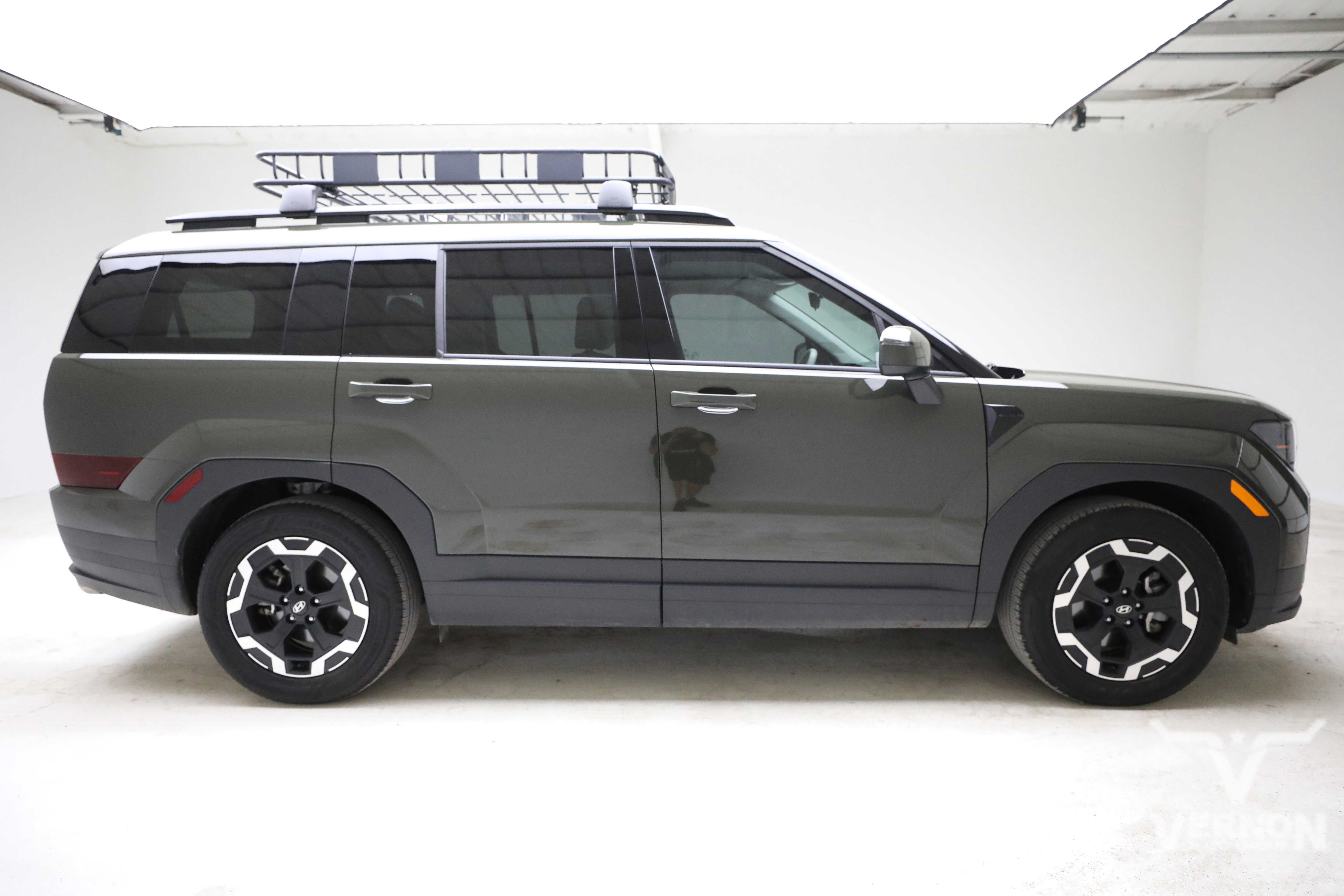 Used 2025 Hyundai Santa Fe SEL FWD image 6