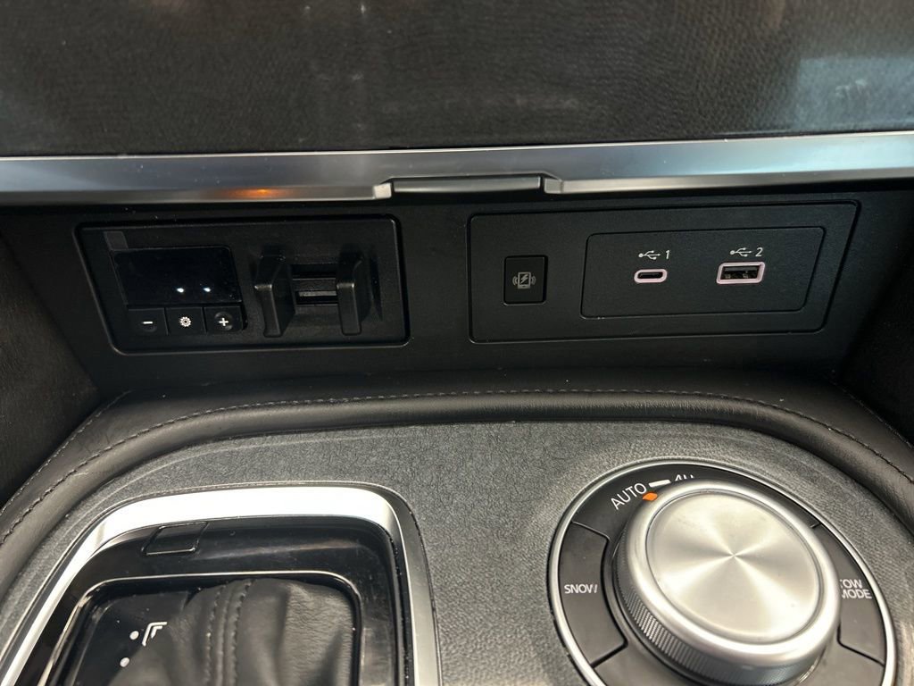 Used 2024 Nissan Armada SL w/ Midnight Edition Package image 20