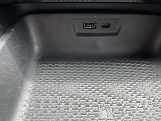 Used 2025 GMC Terrain Elevation w/ Black Edition AWD/4WD image 32