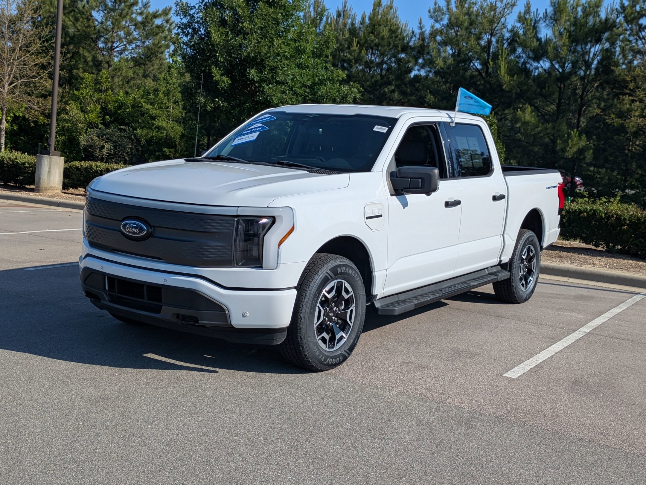 Certified 2023 Ford F150 Lightning XLT w/ Tow Technology Package AWD/4WD image 8