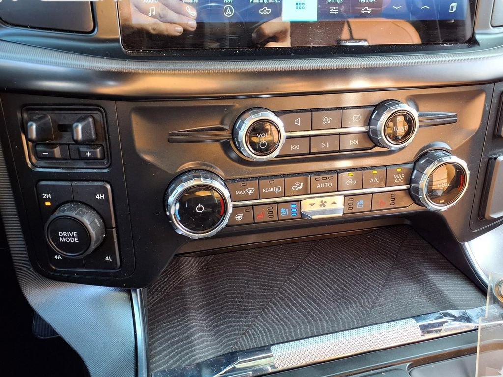 Certified 2022 Ford F150 Platinum AWD/4WD image 14