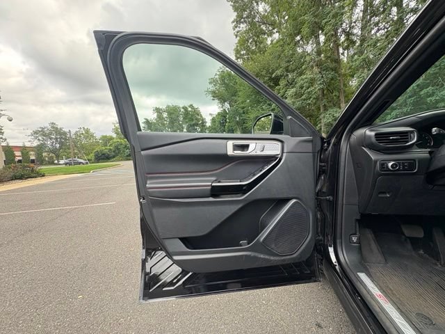 Certified 2023 Ford Explorer ST-Line w/ Class IV Trailer Tow Package AWD/4WD image 27