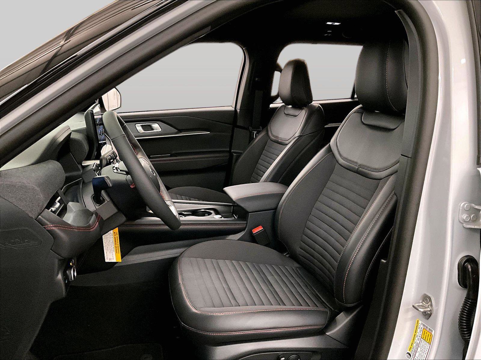 Certified 2026 Ford Explorer ST-Line AWD/4WD image 24