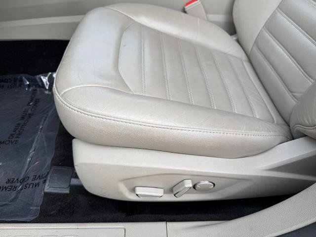 Certified 2017 Ford Fusion SE FWD image 29