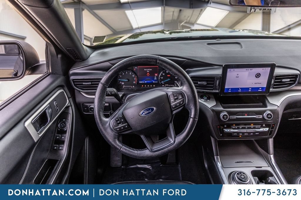 Certified 2020 Ford Explorer XLT w/ Equipment Group 202A AWD/4WD image 6