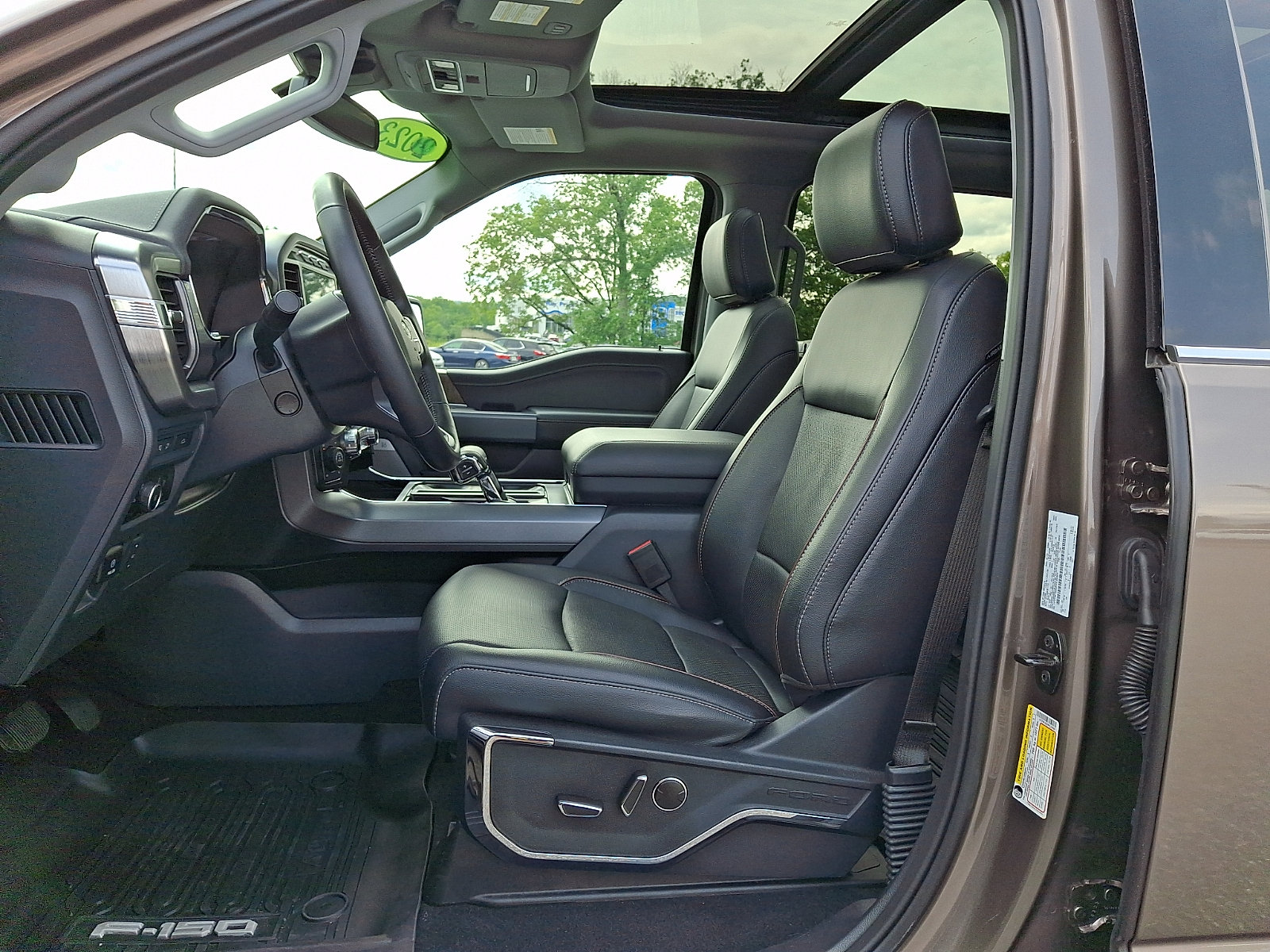 Certified 2023 Ford F150 Lariat w/ Equipment Group 502A High AWD/4WD image 14