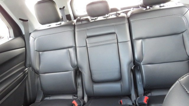 Certified 2022 Ford Explorer XLT w/ Equipment Group 202A image 12