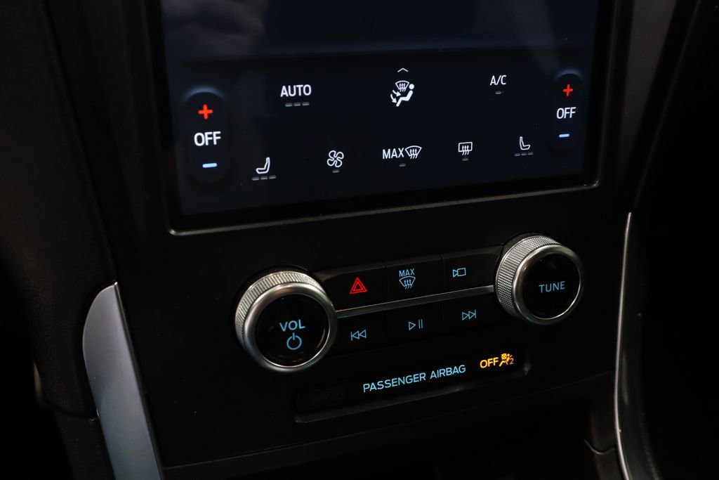 Certified 2023 Ford Edge ST image 33