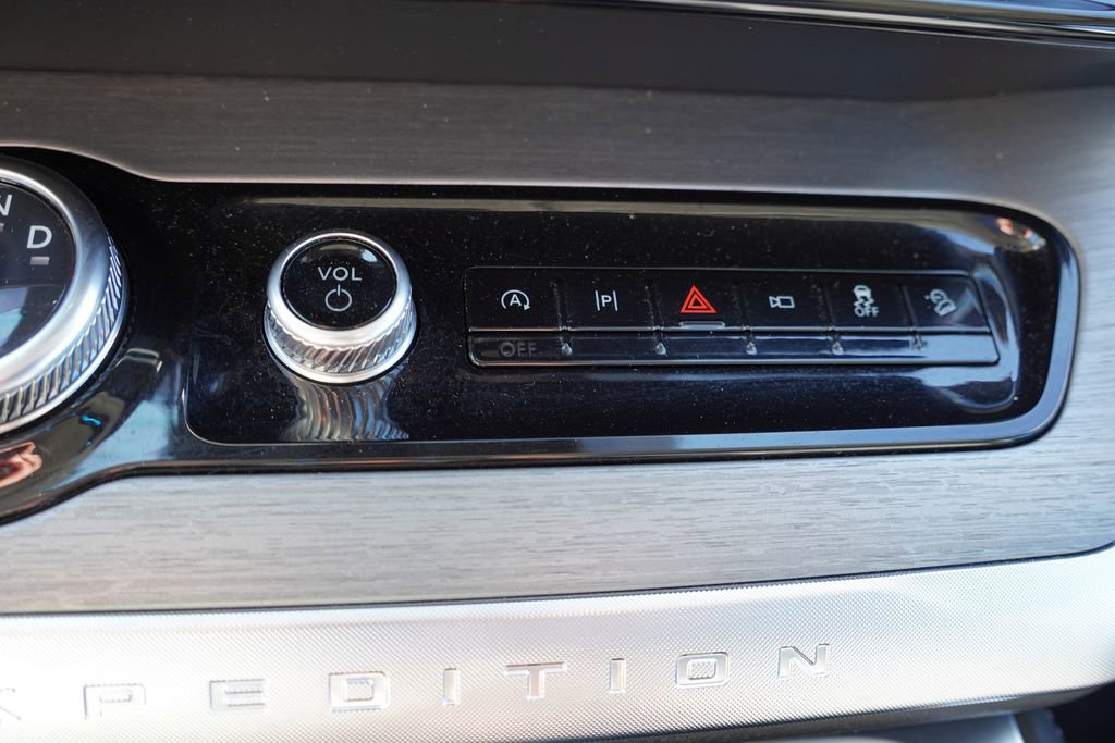 Certified 2025 Ford Expedition Max Platinum AWD/4WD image 34