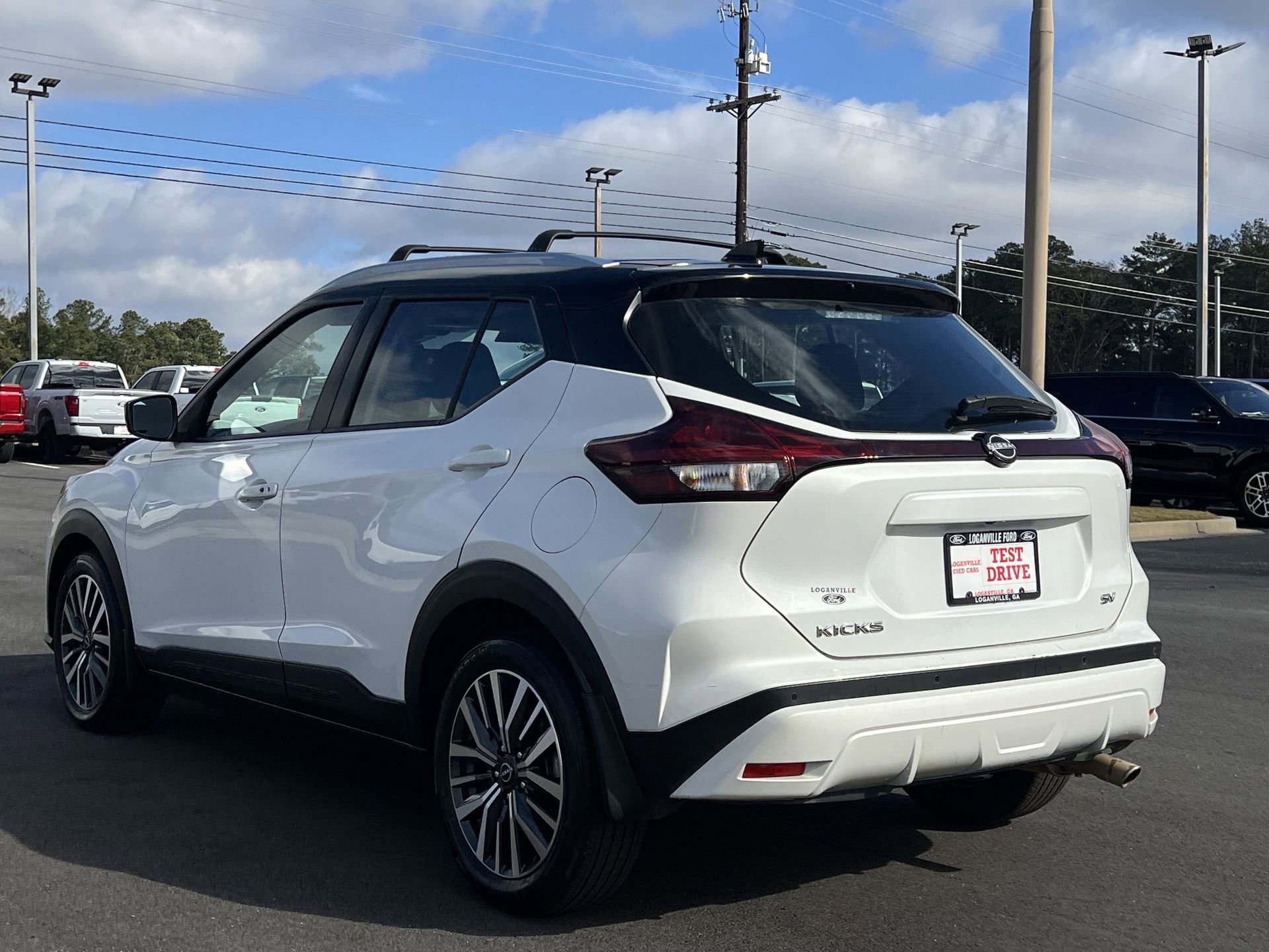 Used 2024 Nissan Kicks SV w/ Interior Electronics Package image 2