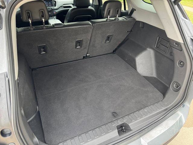 Used 2020 GMC Terrain SLT w/ Preferred Package FWD image 16