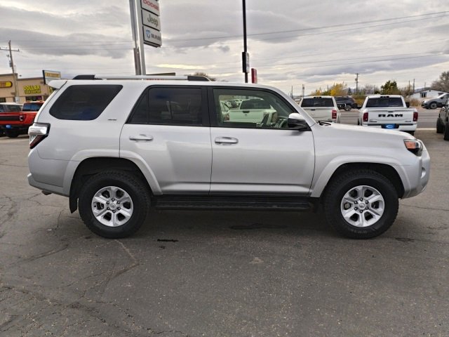 Used 2022 Toyota 4Runner SR5 image 8