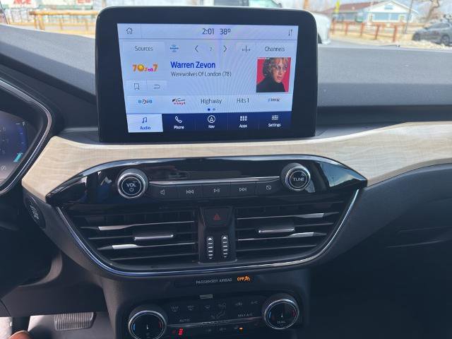 Certified 2022 Ford Escape Titanium w/ Titanium Elite Package image 19