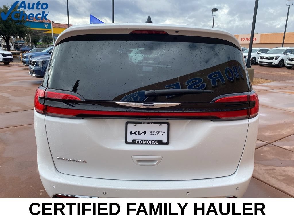 Used 2024 Chrysler Pacifica Touring-L FWD image 7