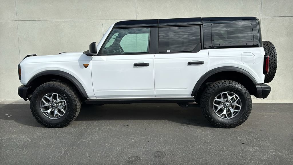 Certified 2025 Ford Bronco Badlands image 5