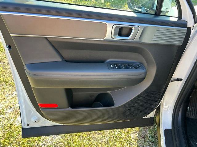Used 2026 Hyundai Santa Fe SEL FWD image 17