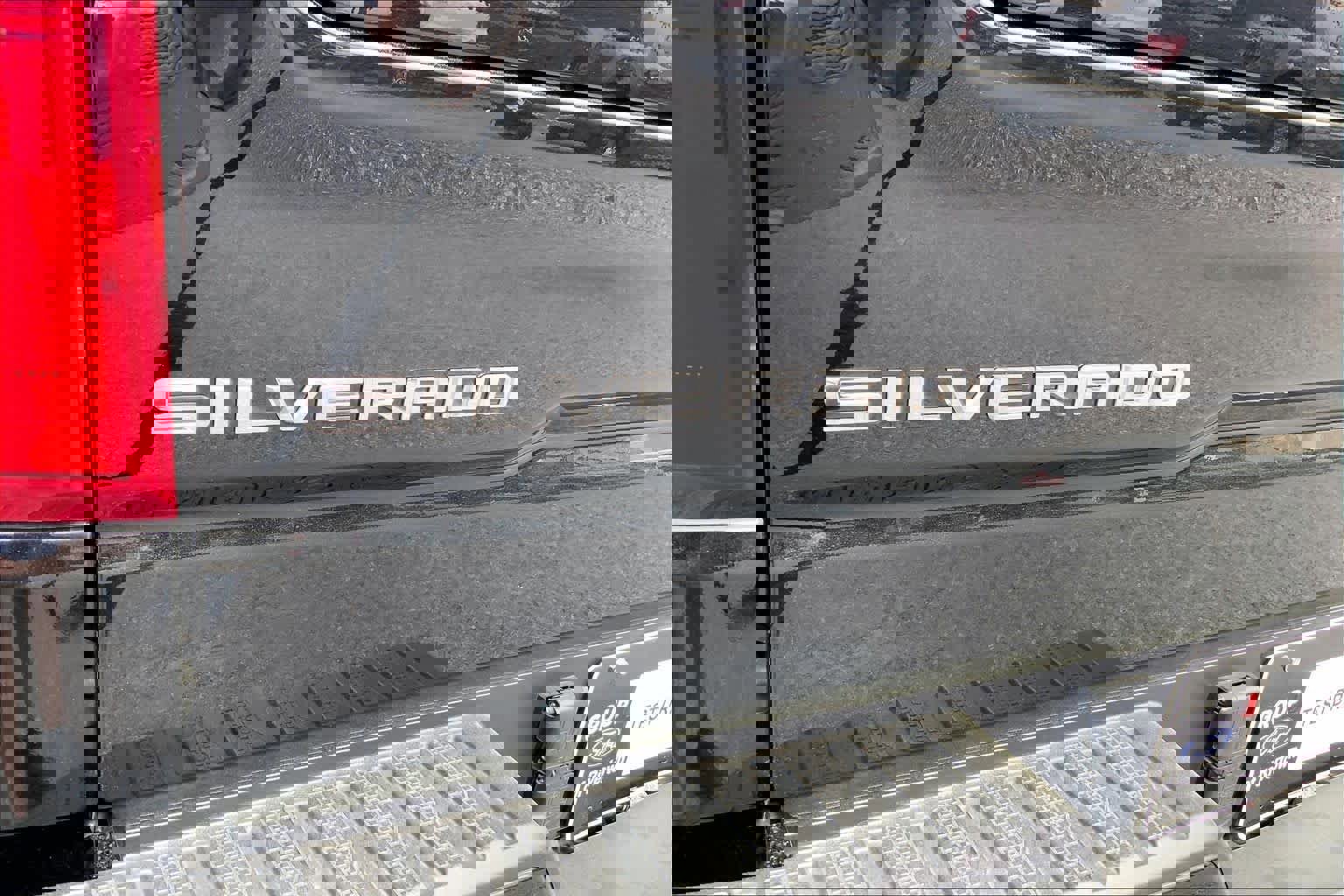 Used 2023 Chevrolet Silverado 1500 ZR2 w/ Technology Package image 30