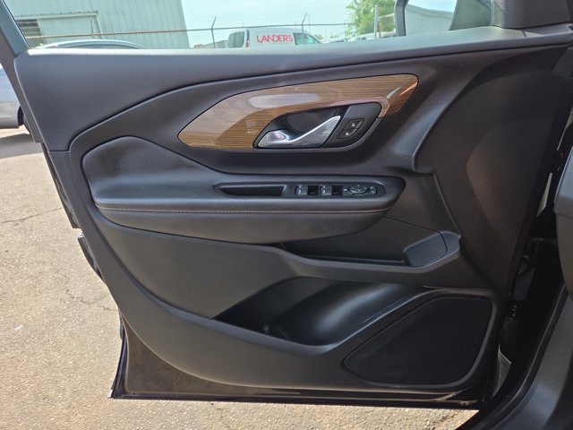 Used 2020 GMC Terrain SLE FWD image 17