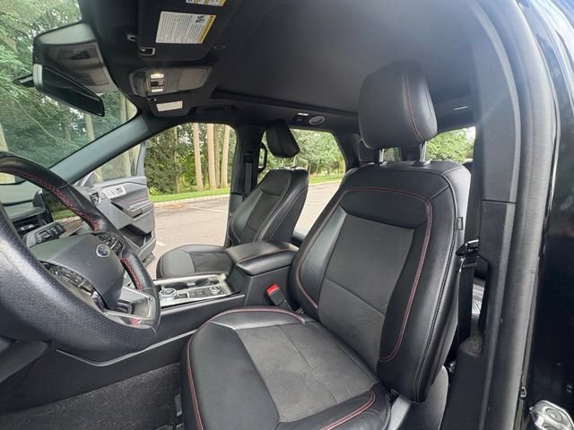 Certified 2023 Ford Explorer ST-Line w/ Class IV Trailer Tow Package AWD/4WD image 14