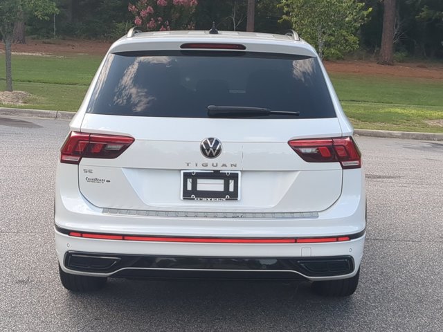 Used 2023 Volkswagen Tiguan SE R-Line FWD image 5