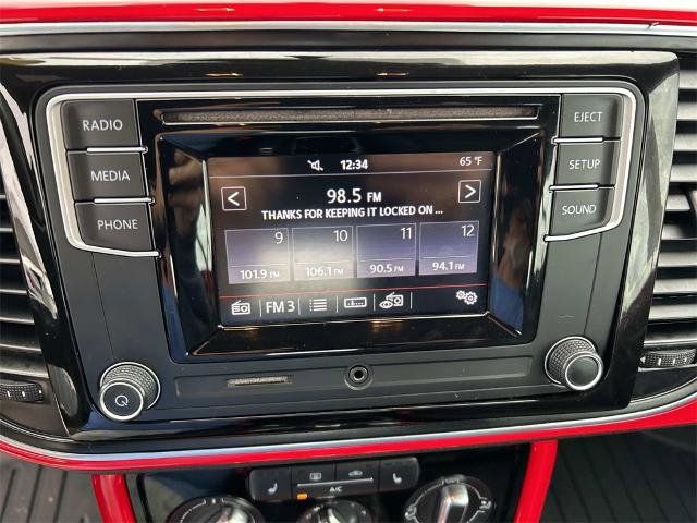 Used 2018 Volkswagen Beetle 2.0T S image 24