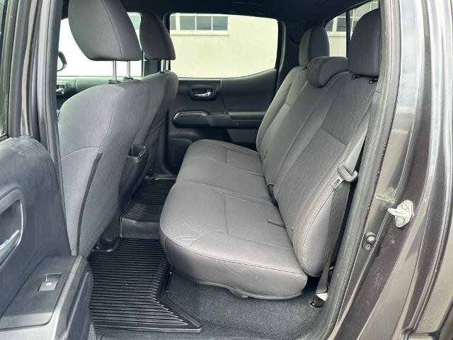 Used 2019 Toyota Tacoma TRD Sport w/ Technology Package AWD/4WD image 14