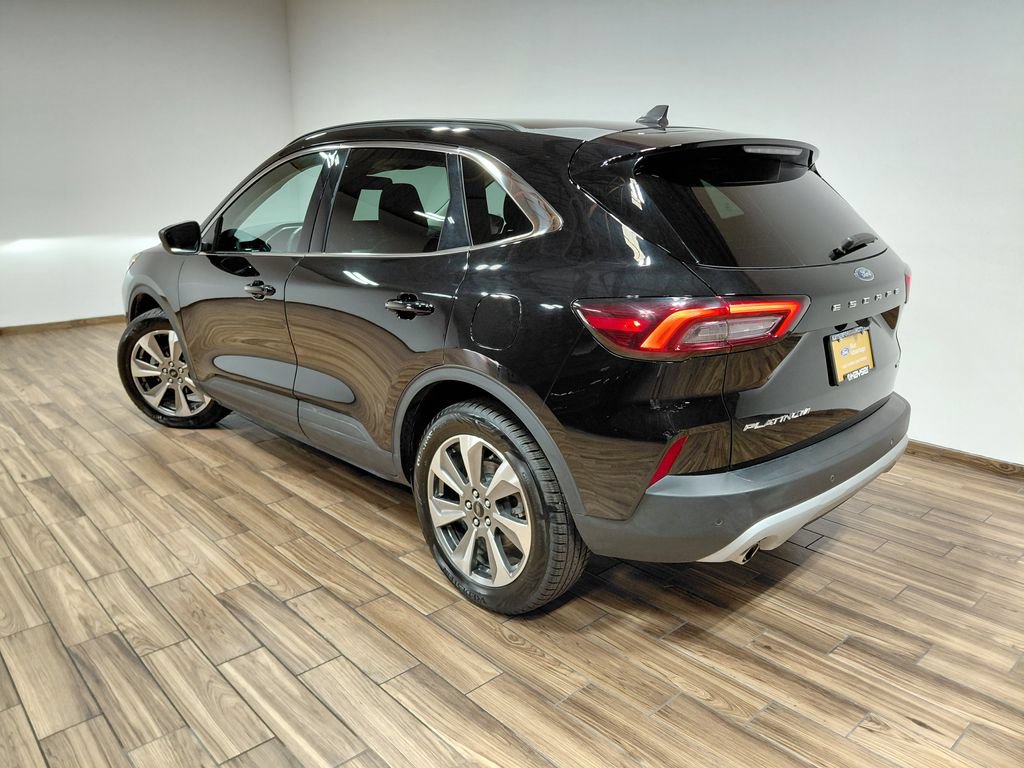 Certified 2025 Ford Escape Platinum AWD/4WD image 22