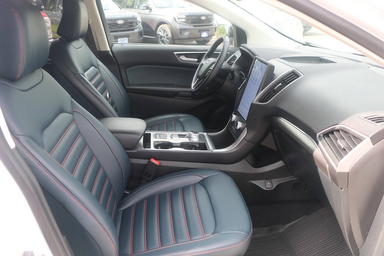 Certified 2023 Ford Edge SEL w/ Sport Appearance Package AWD/4WD image 25