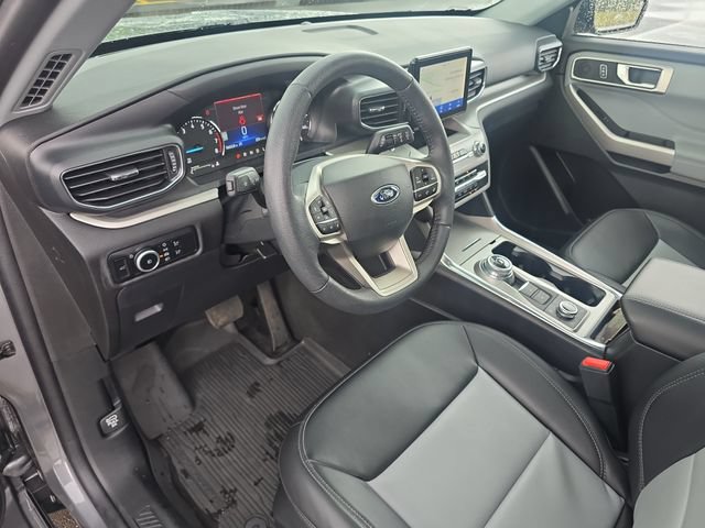 Certified 2024 Ford Explorer XLT w/ Equipment Group 202A AWD/4WD image 14