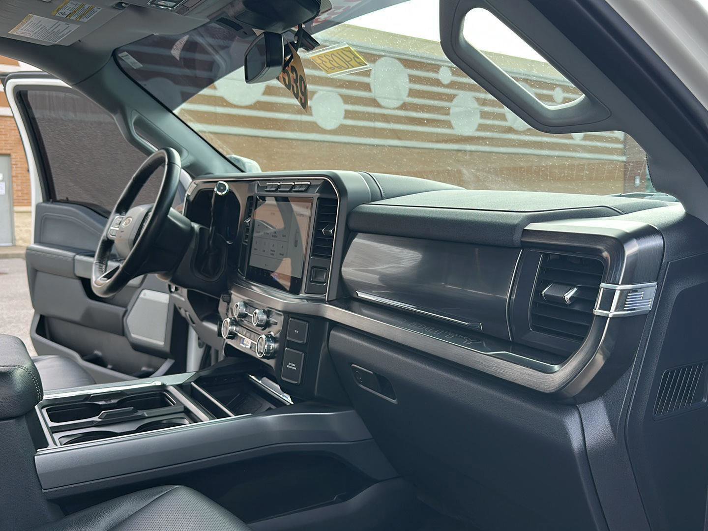 Certified 2024 Ford F250 Lariat w/ Sport Appearance Package image 28