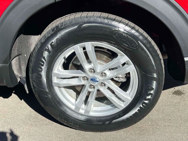 Certified 2023 Ford Explorer XLT w/ Equipment Group 202A AWD/4WD image 11