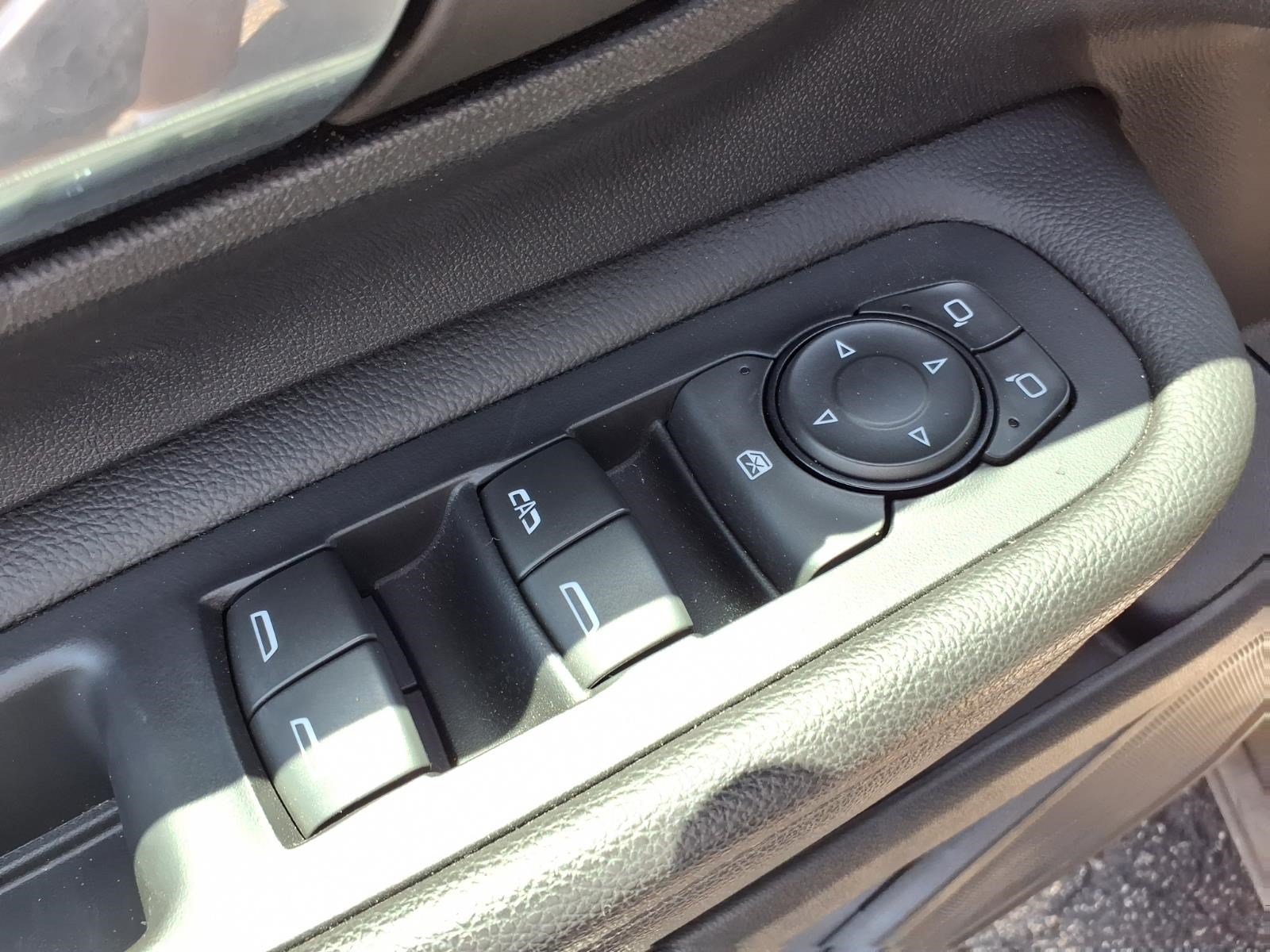 Used 2023 GMC Terrain SLE w/ Driver Convenience Package FWD image 16