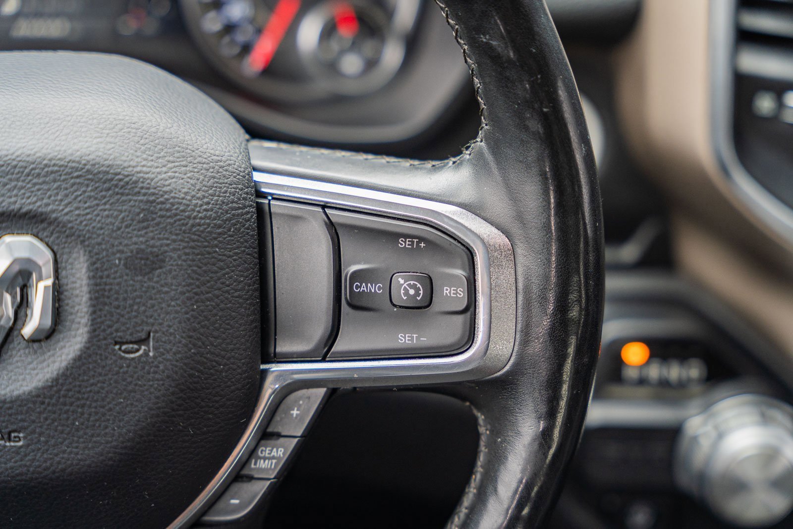 Used 2019 RAM 1500 Laramie image 30