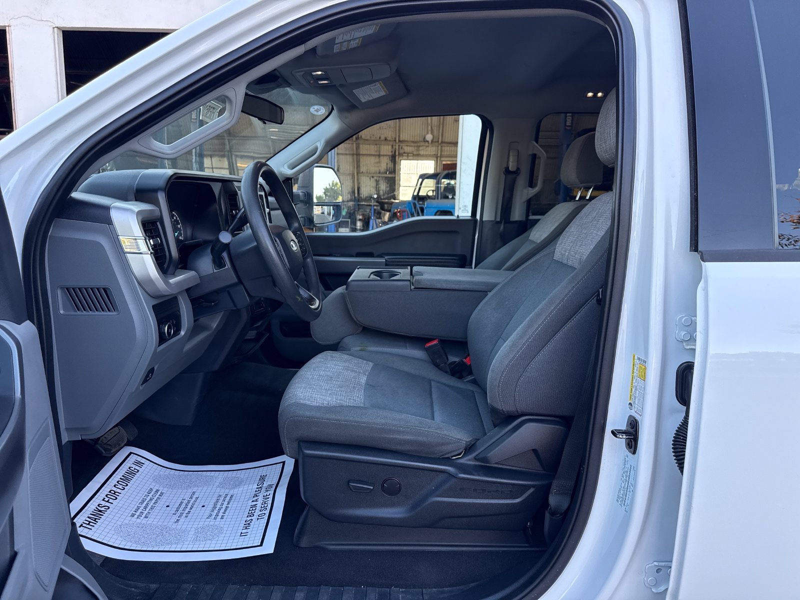 Certified 2025 Ford F250 XLT AWD/4WD image 9