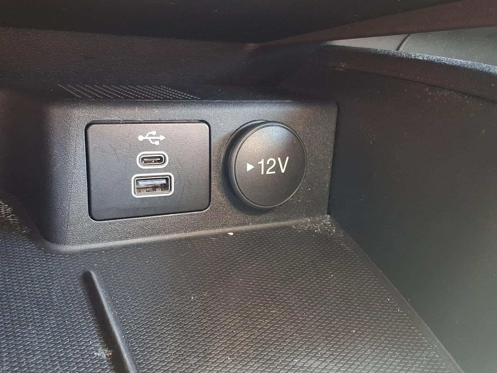 Certified 2025 Ford Escape Active AWD/4WD image 27