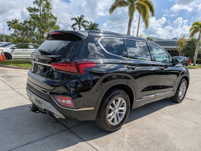 Used 2019 Hyundai Santa Fe SEL image 4