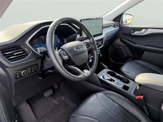 Certified 2025 Ford Escape SE w/ PHEV Premium Package FWD image 13