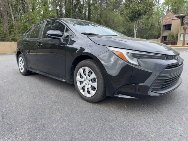 Used 2024 Toyota Corolla LE image 3