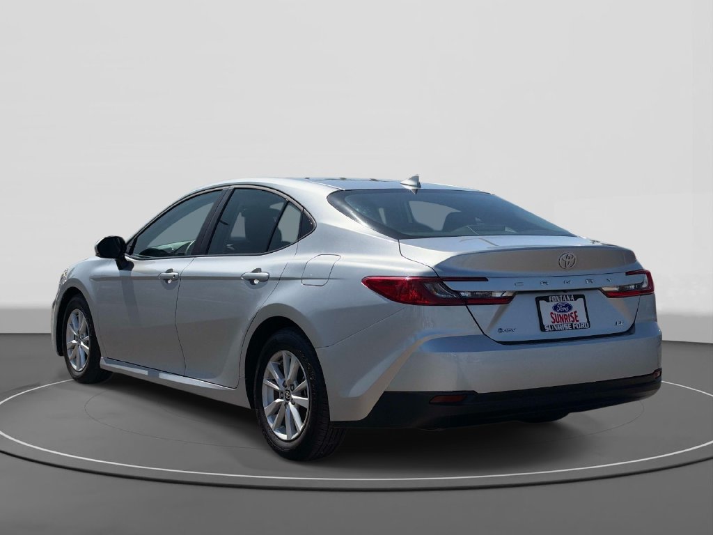 Used 2026 Toyota Camry LE FWD image 7