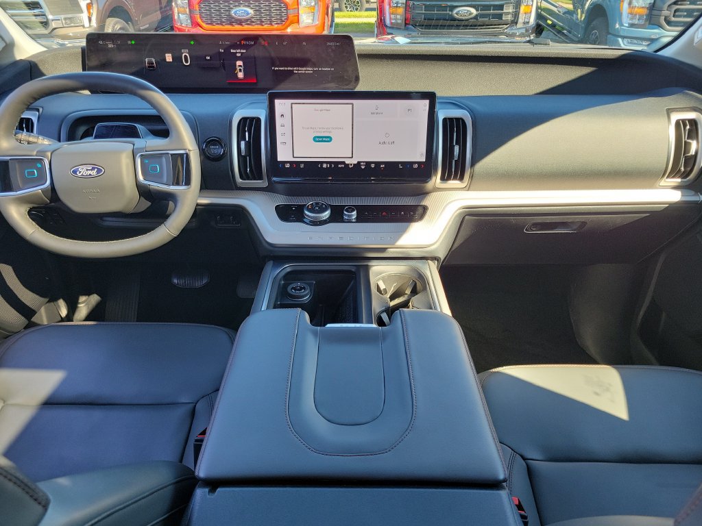 Certified 2025 Ford Expedition Active AWD/4WD image 12