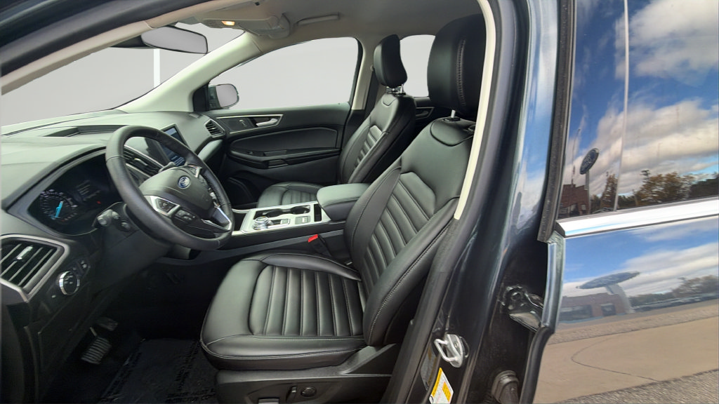 Certified 2022 Ford Edge SEL w/ Convenience Package AWD/4WD image 32