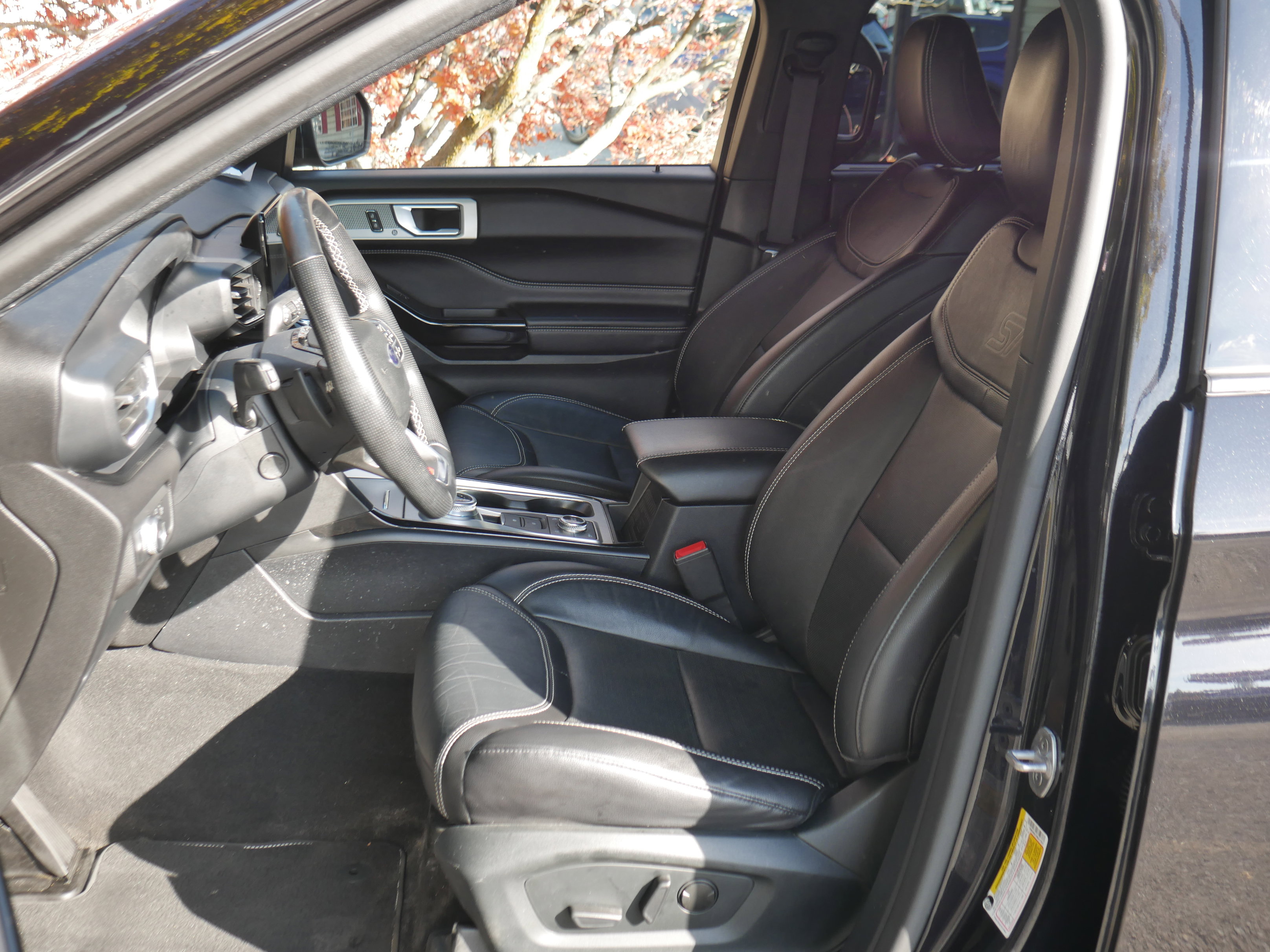 Certified 2021 Ford Explorer ST image 3